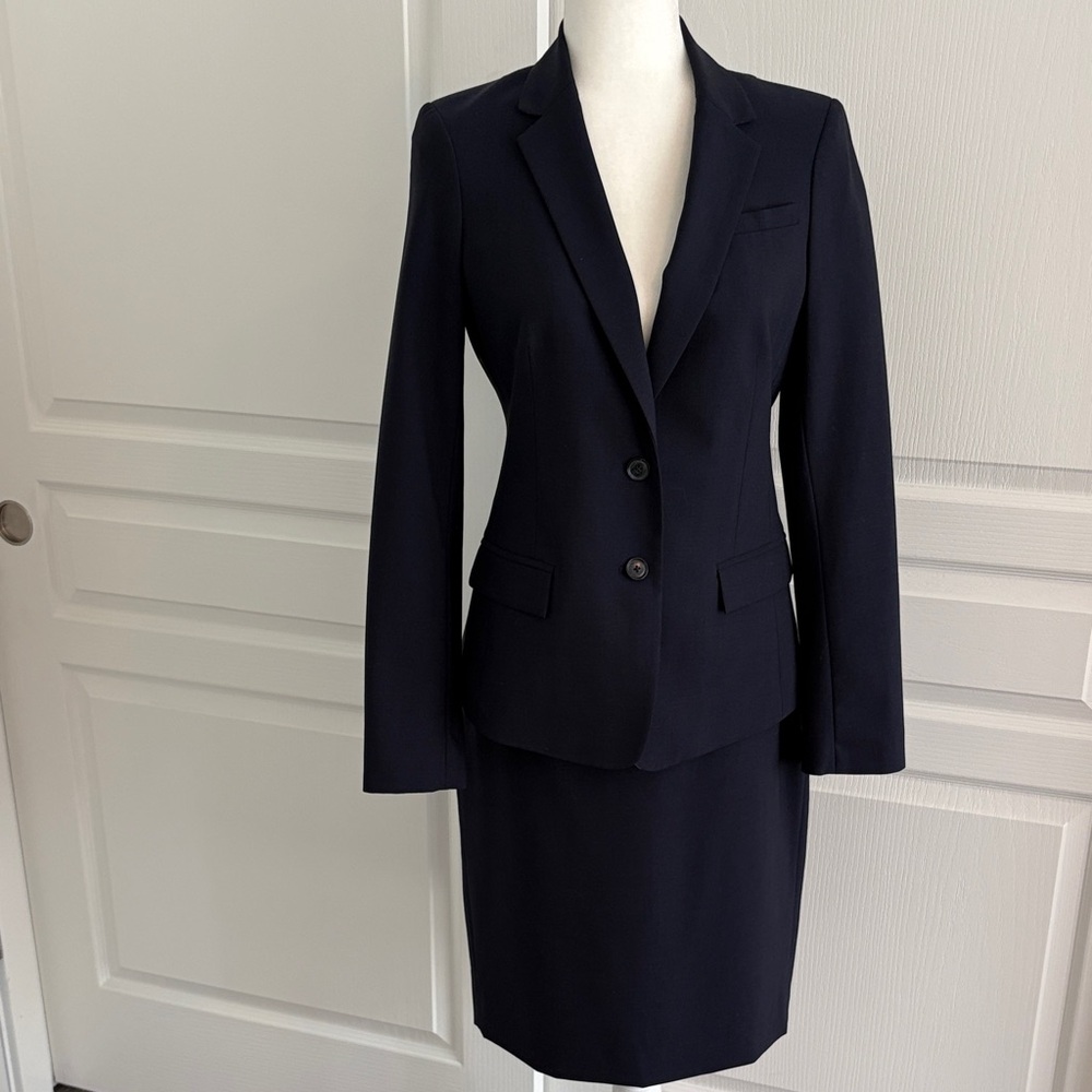 Banana Republic Classic Navy Women's Skirt Suit Set